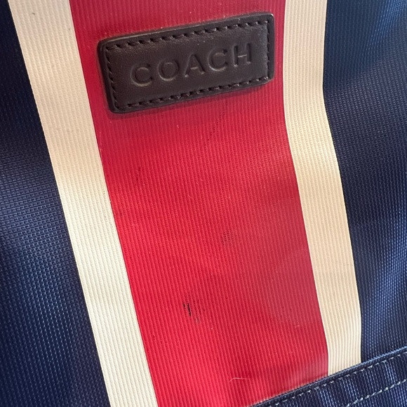 COACH COOLER- Blue with black interior and red and cream strip detail . - Picture 7 of 7